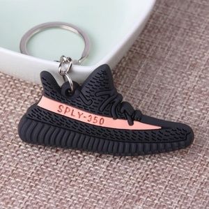 🔥Yeezys SPLY 350 V2 (blk/pink)🔥